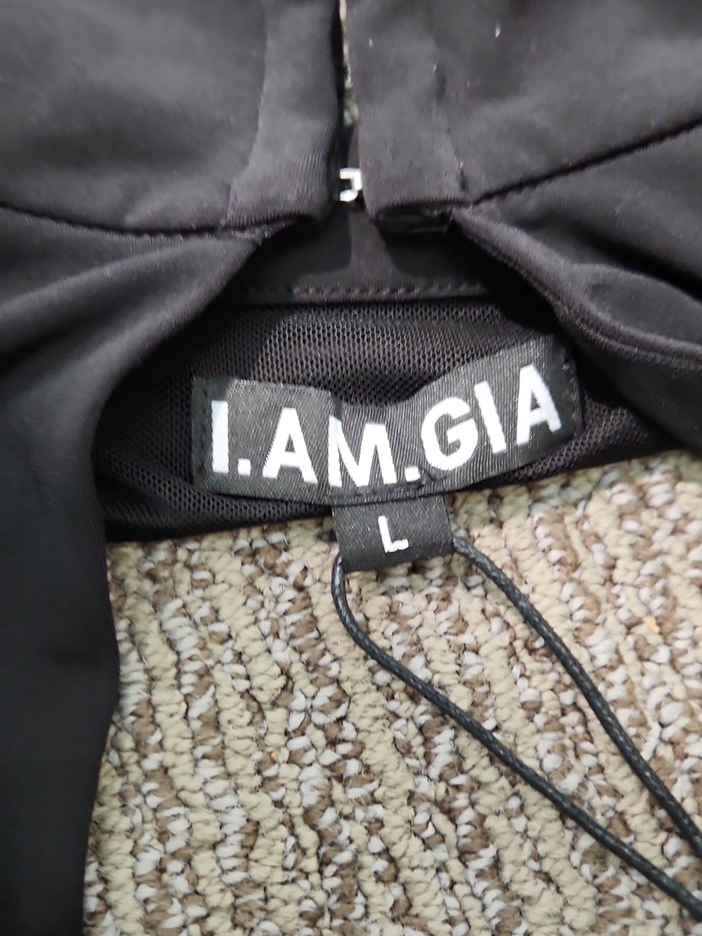 I.AM.GIA Kasey Top Size Large - Picture 12 of 16
